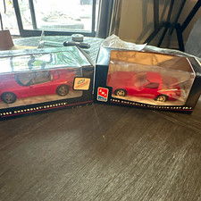 AMT Ertl 1998 Chevrolet Corvette 1:18 Red Plastic Car Unopened Box picture