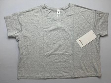 lululemon Cates T-Shirt, Heathered Core Ultra Light Grey. Size 0. NWT picture