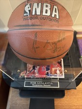 Basketball with Case Autographed by Tom Gugliotta Includes 3 Cards In Frame NBA picture