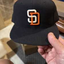 Vtg New Era SD Padres 5950 Diamond Collection 100% Wool 7 3/8 Made in USA picture