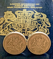 Vintage UK One Pound Coin Cufflinks  Royal Coat of Arms – Handmade picture