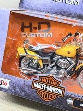 Maisto Harley-Davidson Series 39 2001 FXDWG Dyna Wide Glide 1-18 scale picture