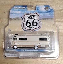 Greenlight Collectables 1:64 Route 66 USA 1973 Winnebago Chieftain picture