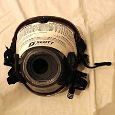 Scott Safety AV-2000 Full Facepiece Mask Size XL Burgundy/Red AV-2000 picture