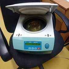 Hettich Mikro 200 Centrifuge *price drop* picture