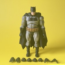 Medicom MAFEX No.106 Batman The Dark Knight Returns 6