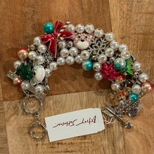 Betsey Johnson Christmas Holiday Pearl Statement Charm Bracelet NWT picture