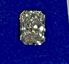 1.01 Carat Rectangular Lab Grown Diamond IGI Certified Color G Clarity VVS2 picture
