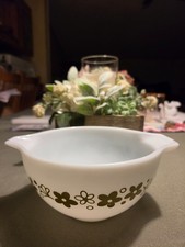 Vintage Pyrex Spring Blossom( Crazy Daisy) pattern #441 Mixing Bowl picture