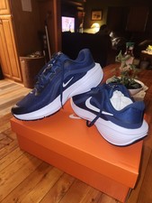NWT Men's Nike Shoes Size 10 Downshifter 14 picture