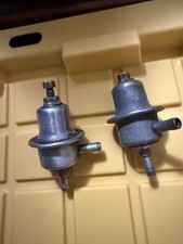 Volvo 1800E fuel pressure regulator picture