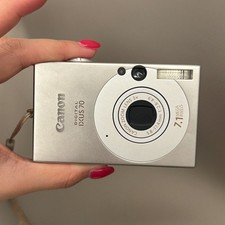 Canon IXUS 70 / SD1000 / IXY 10 CCD Digital Camera 7.1MP 3X Optical Zoom Silver picture