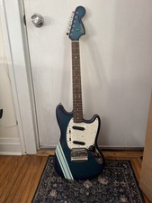 Fender Squier Classic Vibe '60s Mustang FSR Competition Burgundy Kurt Cobain picture
