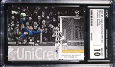 2023-24 Topps Simplicidad UEFA UCC Momentos Iconicos Cristiano Ronaldo CGC 10 🐐 picture