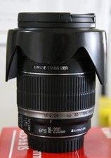 Canon EF-S 18-200mm f/3.5-5.6 IS Zoom Lens APS-C DSLR 72mm Near Mint picture