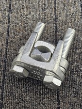 Burndy KVSU44: Mechanical Connector feat. Built-in Spacer Bar - 3/8inch Bolts picture