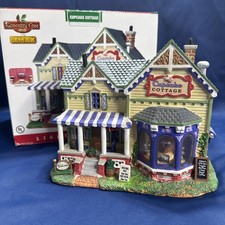 Lemax Coventry Cove 2010 Cupcake Cottage Lighted Christmas Village No Light picture