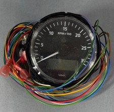 VDO ViewLine 85mm Marine Tachometer 0-3000 RPM – Multifunction Display – Clean picture