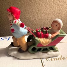 vintage Lefton Colonial Village figurine 
