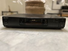Sony EV-C200 Hi8 Video8 8mm VCR Player Recorder Powers On PARTS/REPAIR picture