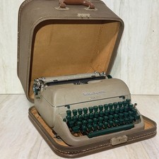 Vintage 1950s Remington Rand Quiet-Riter Portable Typewriter w/ Case - WORKING picture