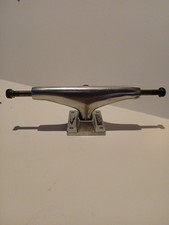 Thunder Skateboard Trucks 148 standard Polished Silver 8.25