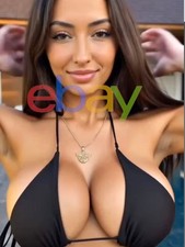 Gorgeous Model 8x10 Glossy Photo picture