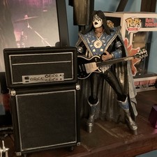 Kiss Ace Frehley Figurine with Guitar & Cape Rock includes Amp Vintage figure picture