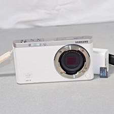 Samsung NX Mini 20 MP Mirrorless Camera Body White *GOOD/TESTED* W charger + 8gb picture