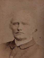 Antique CDV Carte de Visite Bearded Man Colby Studio Manchester NH c.1870s picture