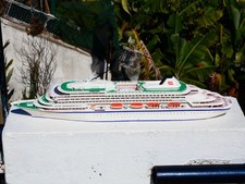 Rare Royal Viking Line' Royal Viking Sun Cruise Ship Model 1:420 picture