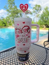 2026 Buc-ee’s Yukon Outfitters Tumbler 40oz Handle & Topper NEW not Stanley picture