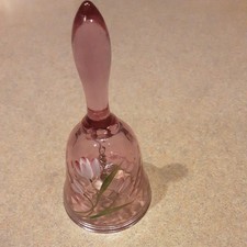 Fenton 2007 pink hand painted 4 1/2” High bell longeberger “ Artist Signed picture