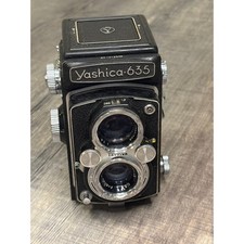 Vintage 1958 Yashica-635 TLR Camera 80mm f3.5 Yashinon Lens 120 35mm Dual Format picture