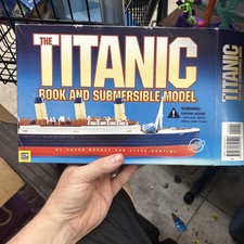 Titanic Book & Submersible Model Set 1999 Susan Hughes & Steve Santini picture