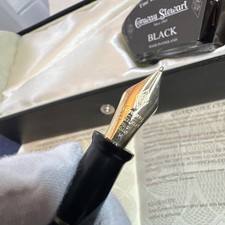 CONWAY STEWART  RARE DANDY  WITH 18ct GOLD TRIM FOUNTAIN PEN Limited 55/500 picture