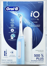 Oral-B iO Series 4 Luxe Electric Rechargeable Toothbrush - Icy Blue picture