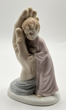 VINTAGE Roman God Palm of My Hand Boy Figurine 4.5