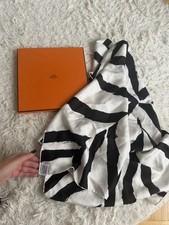Authentic Hermès Paris Carré 90 Silk Scarf 90x90 Black White w/ Original Box picture