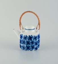 Rörstrand, Mon Amie, porcelain teapot with bamboo shank. About 1940. picture