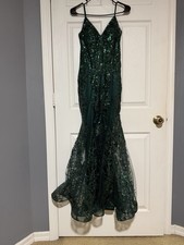“The Leonor” Emerald Green Prom Dress Miabellecouture No Longer Sold On Website. picture