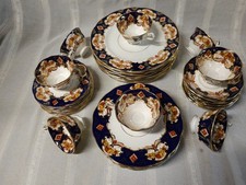 Vintage Royal Albert Heirloom Bone China Set – Service for 8 (42 Pieces, Mint) picture