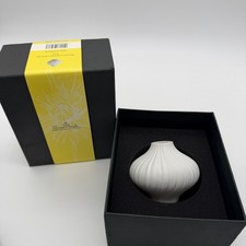 Rosenthal Plissee Mini Vase 8cm Matte White Porcelain 13027-100102-26008 NIB picture