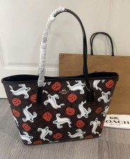 City Tote Halloween Print In Walnut picture