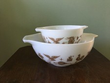 Vintage Pyrex 