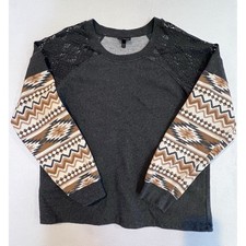 Shyanne Womens XL Gray Southwestern Aztec Print Lace Shoulder Sweatshirt Top picture