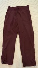 Lululemon Maroon Burgundy Dance Studio Size 6 Cropped  picture