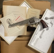 RARE Franklin Mint The Wyatt Earp .44 Revolver Gun Replica Plaque & Shipping Box picture