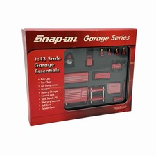 TrueScale 1/18 Snap-on Garage Series Garage Essentials Diorama Set NIB picture