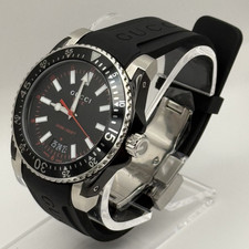 Gucci Dive Quartz Black Dial Black Rubber Strap 40 MM.  Watch YA136303 picture